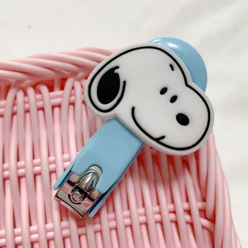 Snoopy Nail Clippers Colorful Stainless Steel Two Sizes Are Available Manicure Fingernail Cutter Children Toenail Scissors Tools 5